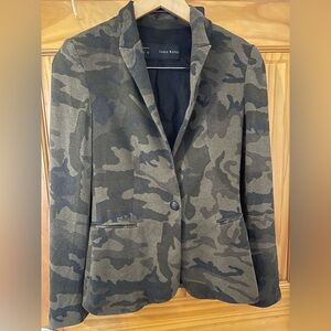 Zara Women's Green Camouflage Blazer